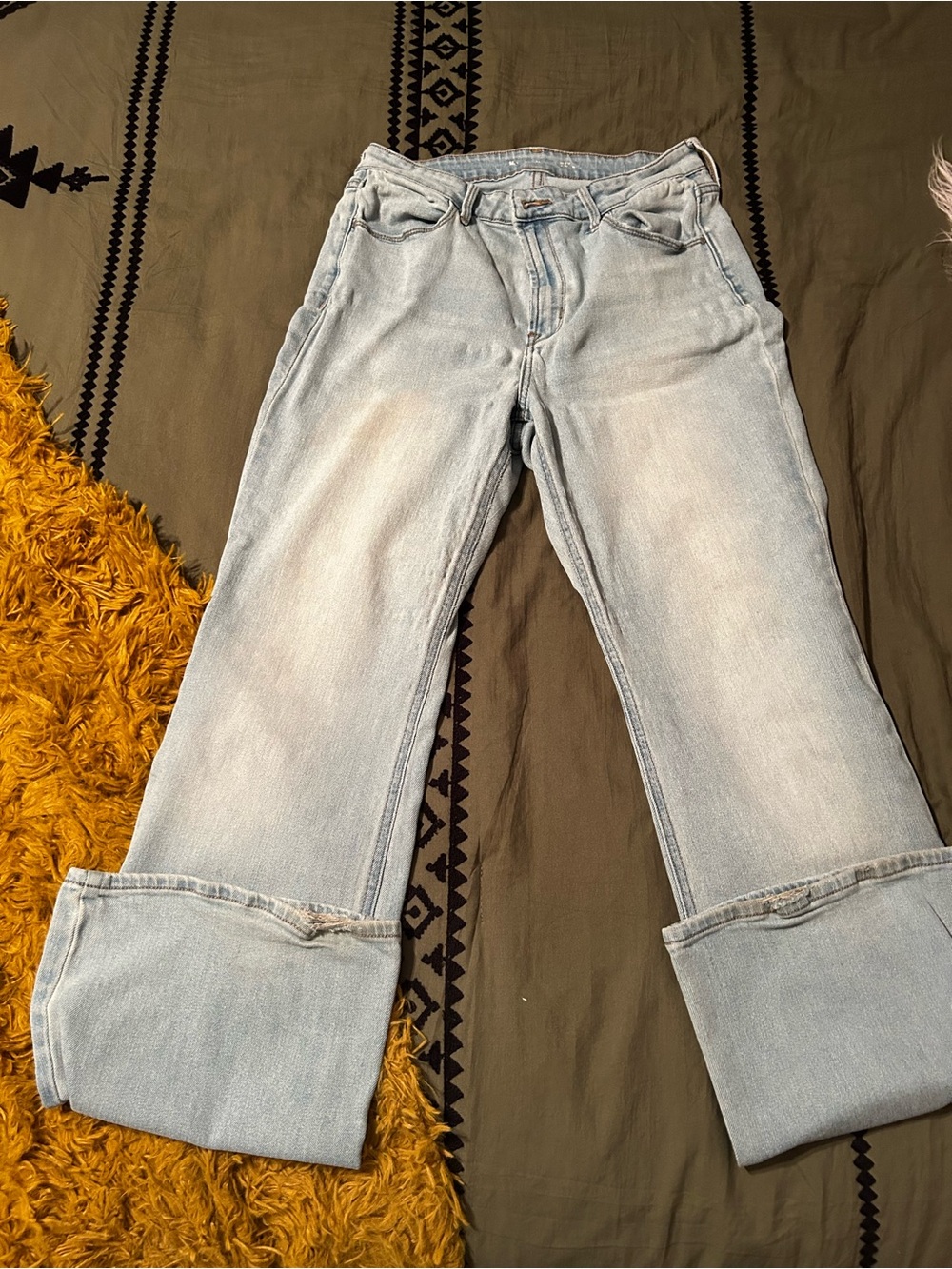 Old Navy High Waisted WOW Flare Jeans